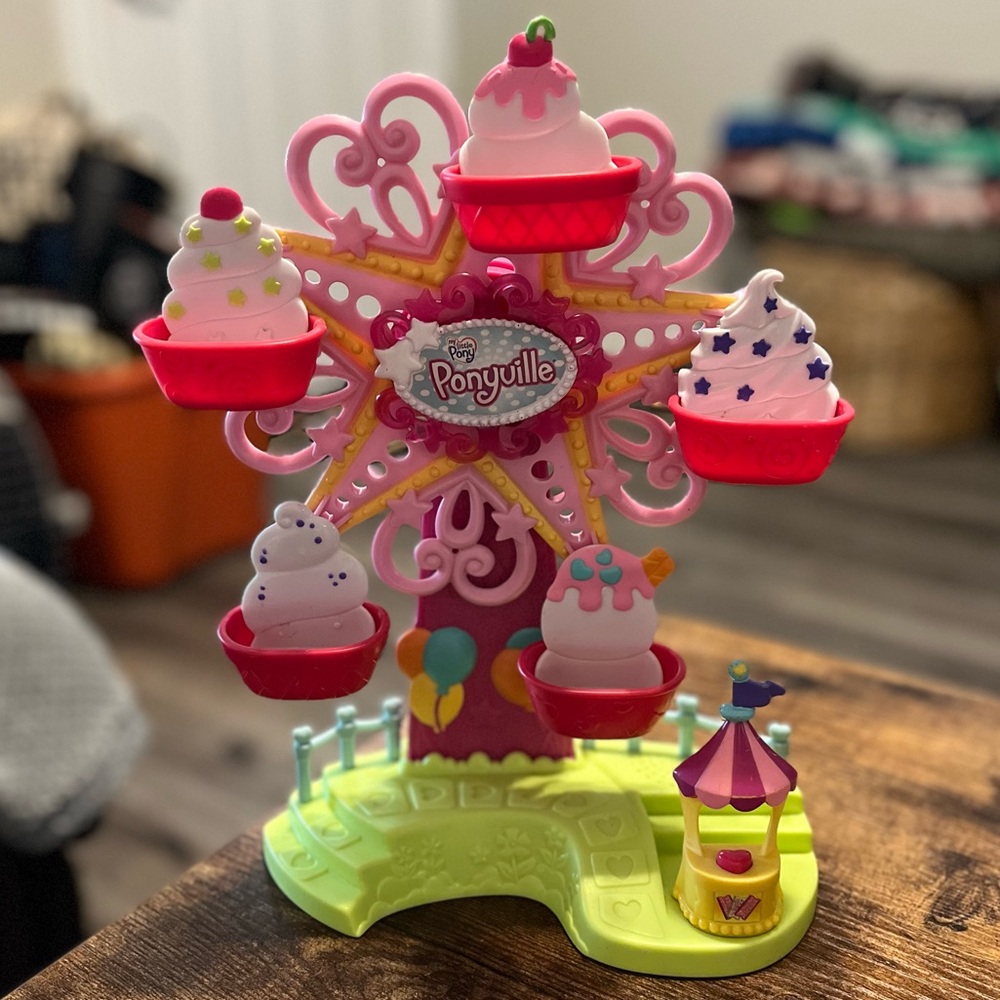 My Little Pony Ponyville Playset
